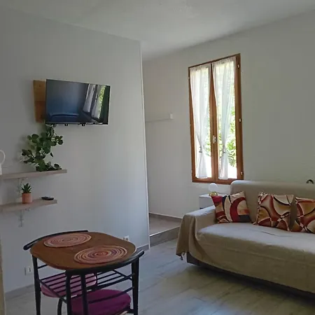 Centre-ville Διαμέρισμα Uzès